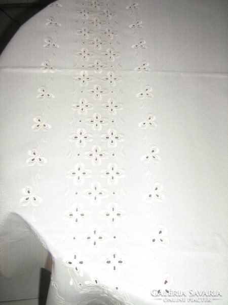 Beautiful, elegant, cream-colored, madeira embroidered floral tablecloth on both sides, new