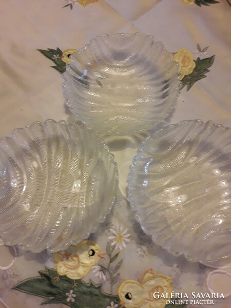 Glass salad bowl with printed pattern 3 pcs. Together. 27X4 cm.