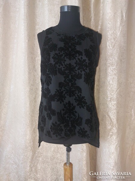 Next sleeveless black casual top. Novel. S bust: 48cm.
