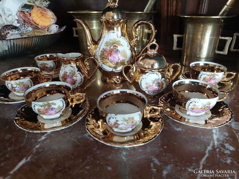Gold-plated baroque patterned porcelain set of 9 pieces