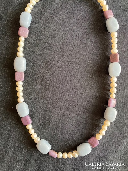 Beautiful, new, custom-made necklaces. Freshwater cultured pearls, amethyst and angelite. With Ag lock.