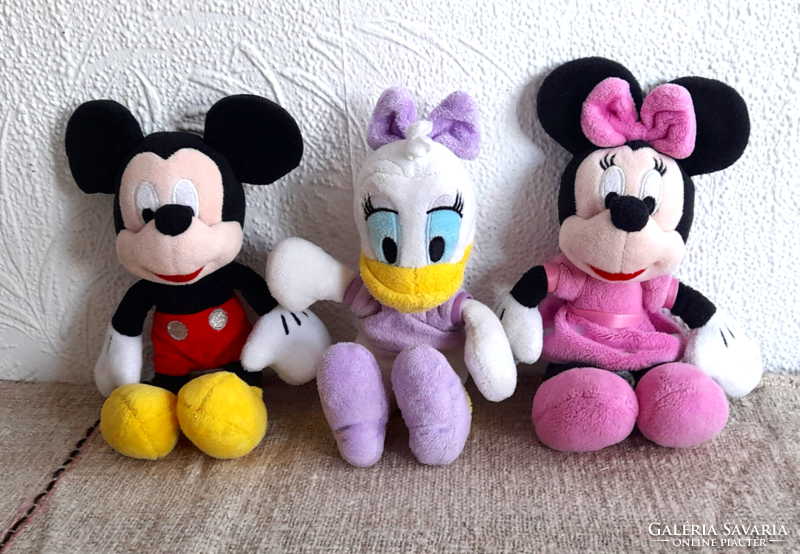 Disney klasszikus plüss figura - Mickey, Minnie, Daisy -  22 cm