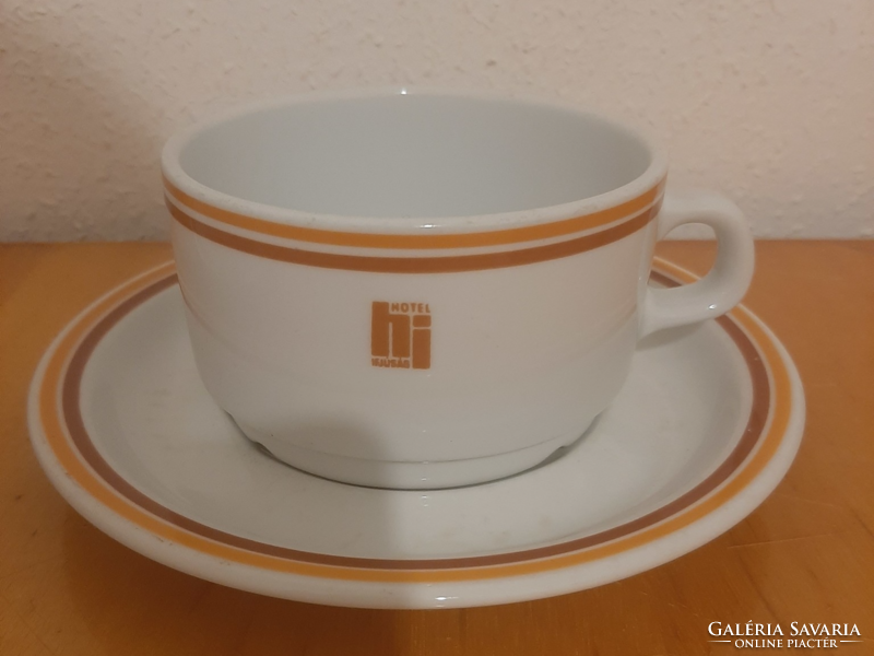 2., Felül mintás logós egyfülű Alföldi Hotel Ifjúság felirat,leveses, teás csésze+alj+tető