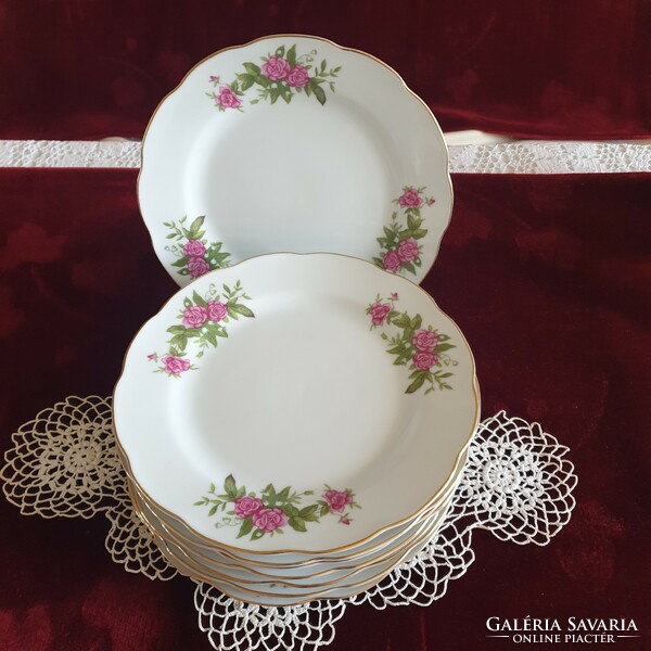 Bordó rózsás finom porcelán teáskészlet süteményes tányérokkal