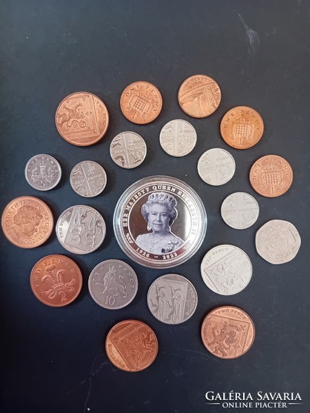 Brit érmegyűjtemény penny, angol font 2012