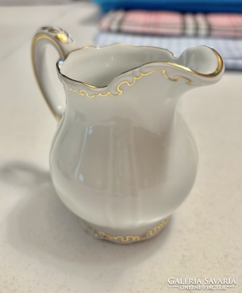 Zsolnay gold feathered milk/cream spout