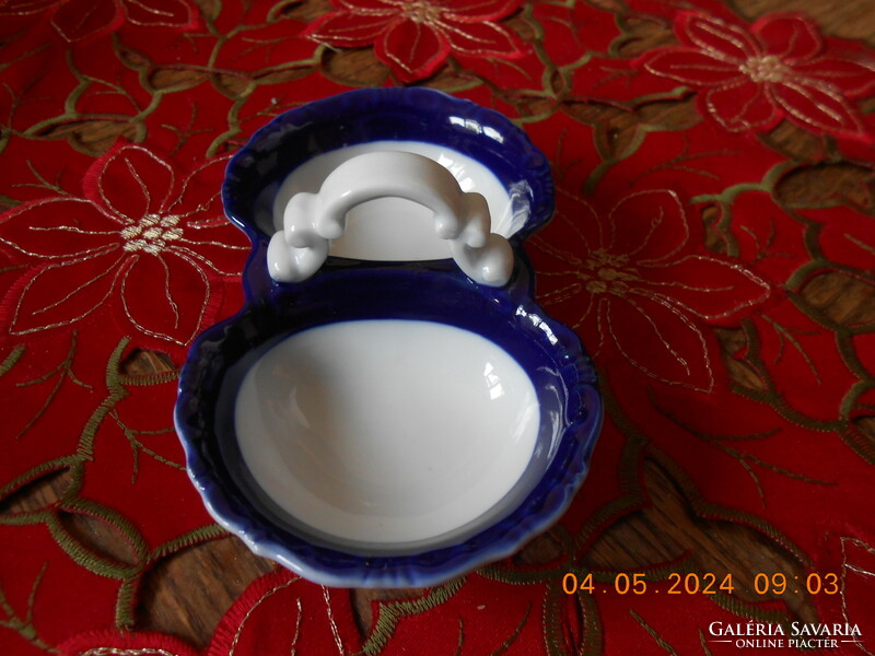 Zsolnay pompadour basic glazed salt shaker