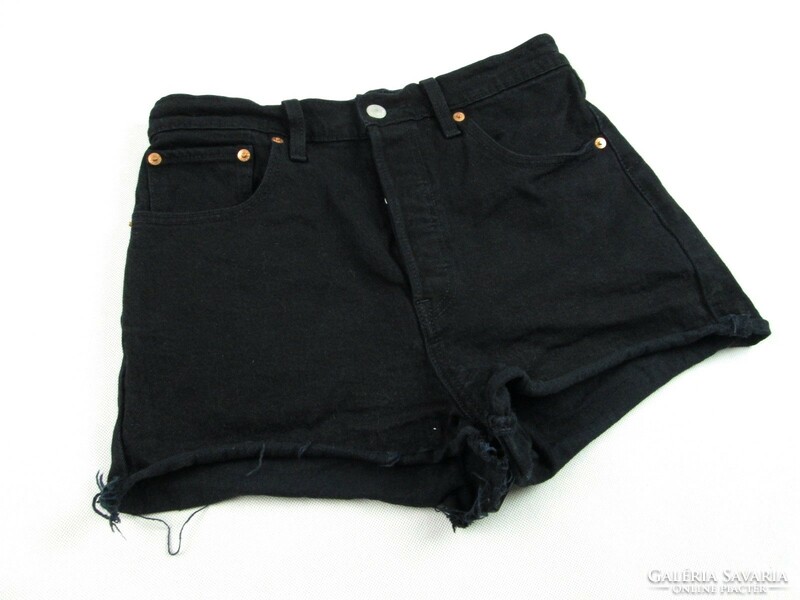 Original Levis (w28) women's black denim shorts