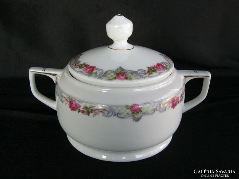 Porcelain lidded sugar bowl or bonbonier with a pink pattern