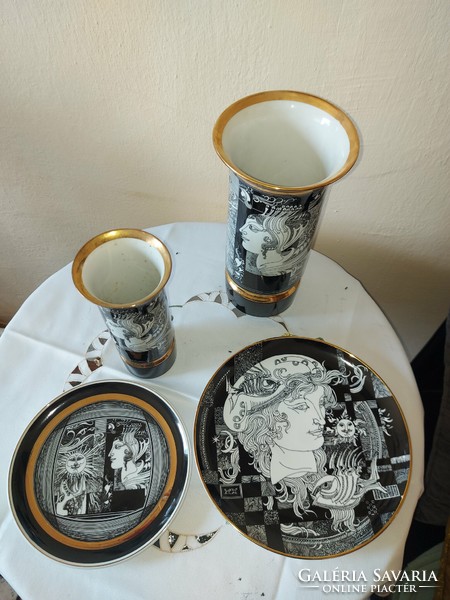 Szász Endre grafikáival díszített hollóházi porcelánok