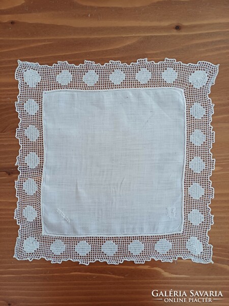 Crocheted antique decorative handkerchief with suzsa monogram