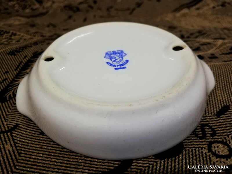 Great Plain porcelain ashtray