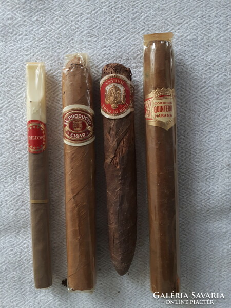 K und k Austrian wooden cigar box with 5 old cigars