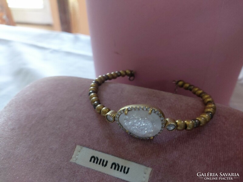 Árhuánás - gold-plated silver bracelet decorated with mountain crystal, with vido