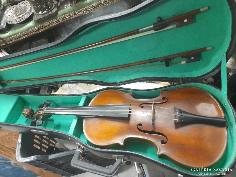 Jacobus stainer copy violin.
