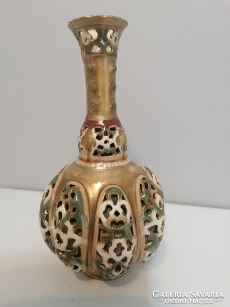 Zsolnay Sikorski Tádé tervezésű Wanda váza