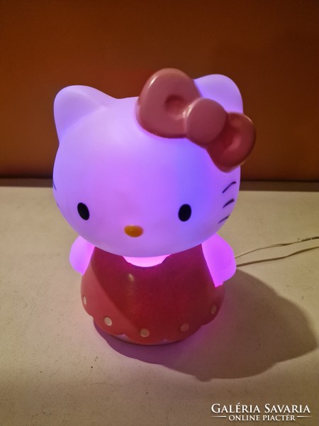 Retro hello kitty lamp