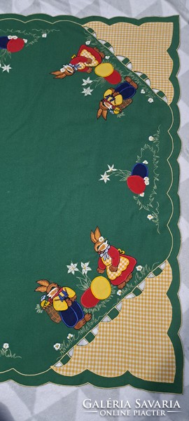 Easter embroidered tablecloth 3 (m4698)