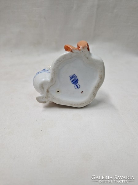 Zsolnay Annuska porcelain figurine designed by András Sinkó in perfect condition 7 cm.
