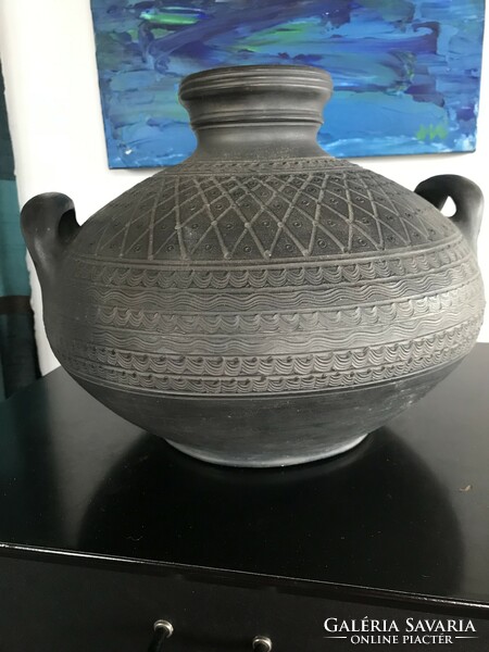 Large, special-shaped black ceramic, finished by András from 1990