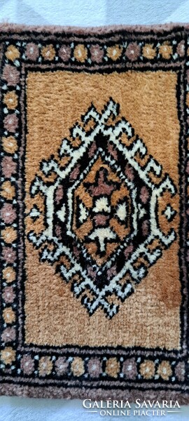 Mini szőnyeg (M4684)