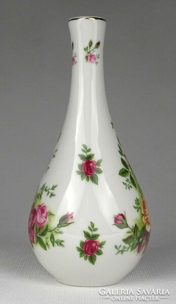1R827 flawless rose royal albert porcelain vase 14.5 Cm