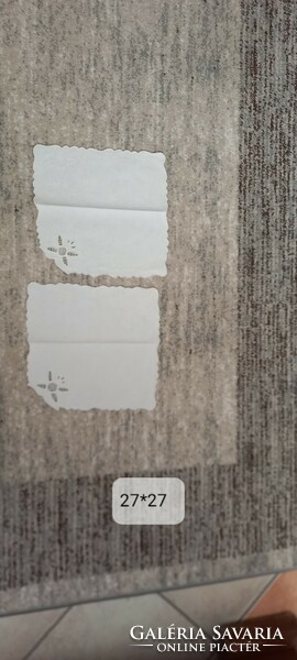 2 embroidered linen napkins