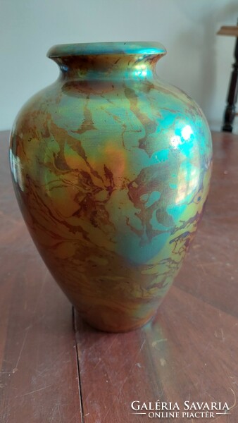 Zsolnay shield-sealed eosin vase
