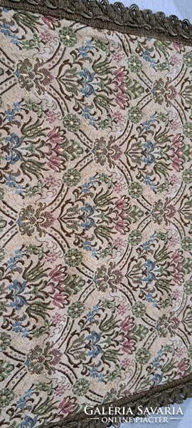 Old tapestry tablecloth with small flowers (m4682)