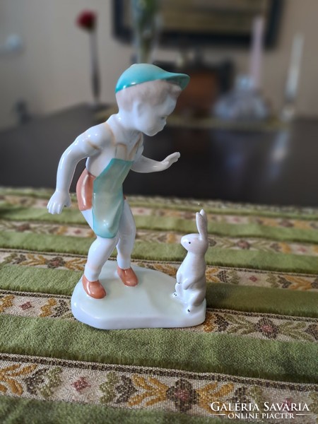 Aquincum porcelán fiú és nyuszi