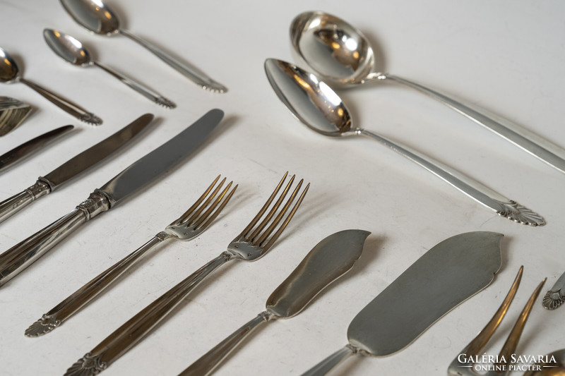 Silver 12-person cutlery set with acanthus leaf decoration (fm54)