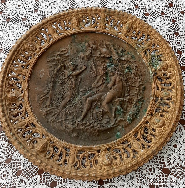 Antique bronze v. Copper relief center plate from the 19th century 