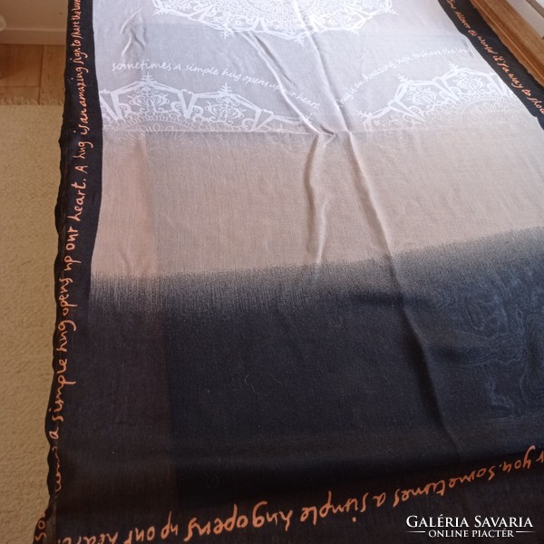 Large s.Oliver unisex scarf with inscription, 180 x 67 cm