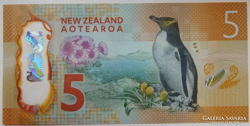 New Zealand $5 2015 oz polymer