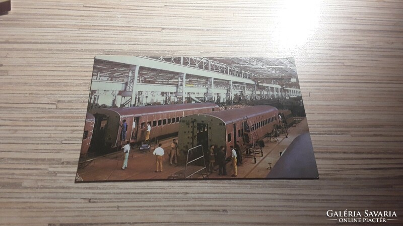 India- Vasúti kocsikat készítő gyár.