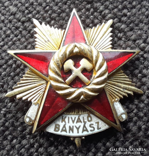 Outstanding miner's badge, pin. 30mm.