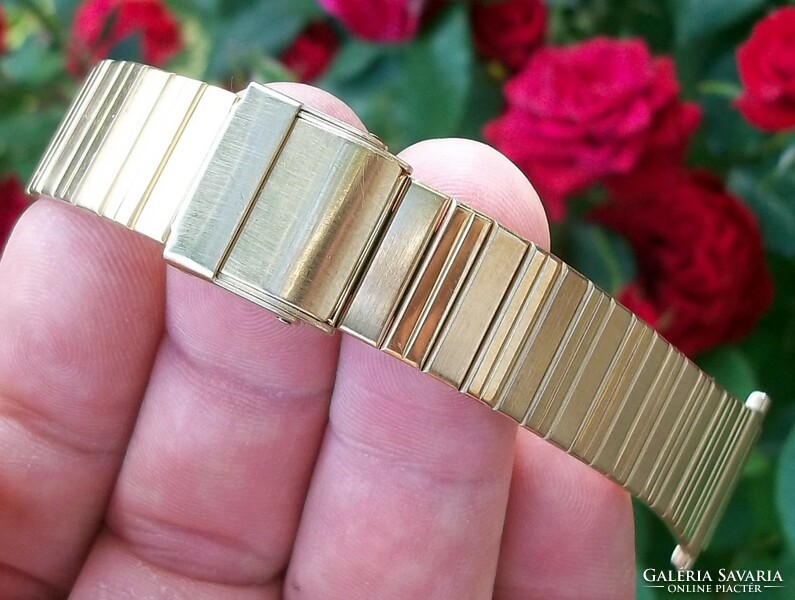 Vintage quality gold-plated watch strap