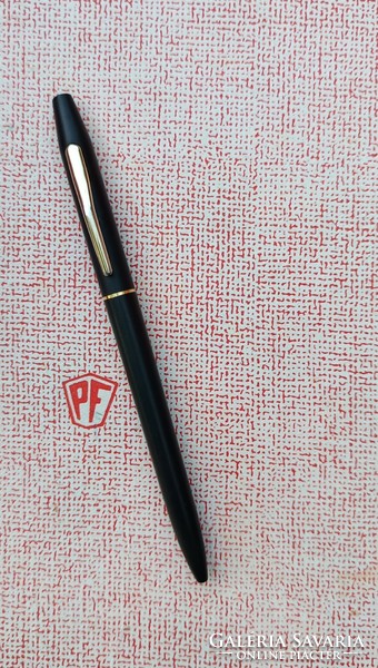 Retro ballpoint pen. New condition.