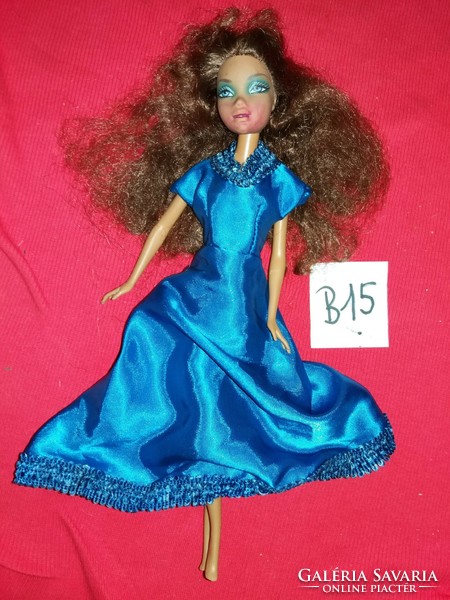 1999 .Gyönyörű retro eredeti Mattel My Scene Barbie játék baba a képek szerint B 15..