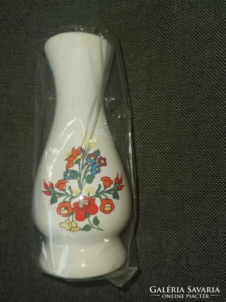 Kalocsai small petal vase with new original label