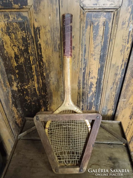 Tennis racket made of wood, with a wooden tensioner, from the beginning of the 20th century, marked piece, as a decoration