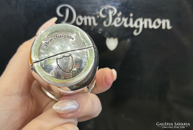 Dom Pérignon Champagne memória kapszula – Limitált Millenniumi kiadás a párizsi Christofle-tól