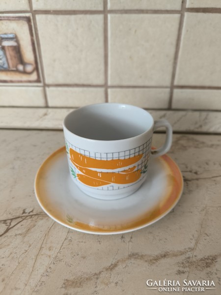 Zsolnay porcelán teás csésze kis tányérral eladó!