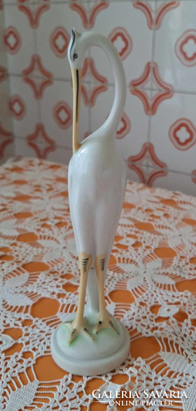 Hand-painted porcelain egret from Hollóháza (20 cm)