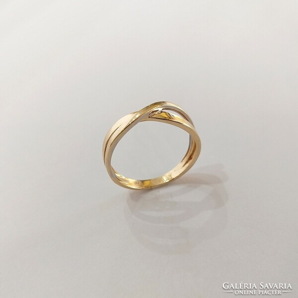 14 Karátos arany, 1,90g. Dupla hullámos női gyűrű (No.: 24. 112.)