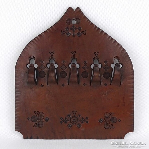 1R391 wall key holder with leather decoration 25 x 22.5 Cm