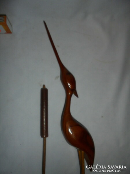 Retro faragott fa kócsag bambusz náddal - 44 cm - szobor, balatoni szuvenír