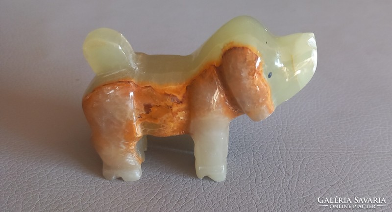 Onix dog sculpture carved negotiable design
