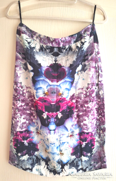 Beautiful Marks & Spencer skirt, size 38