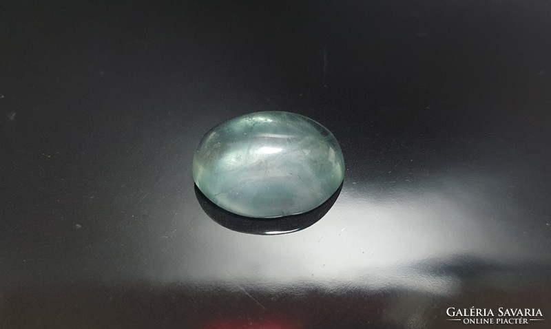 Green fluorite 16.9 Carat. With certification.